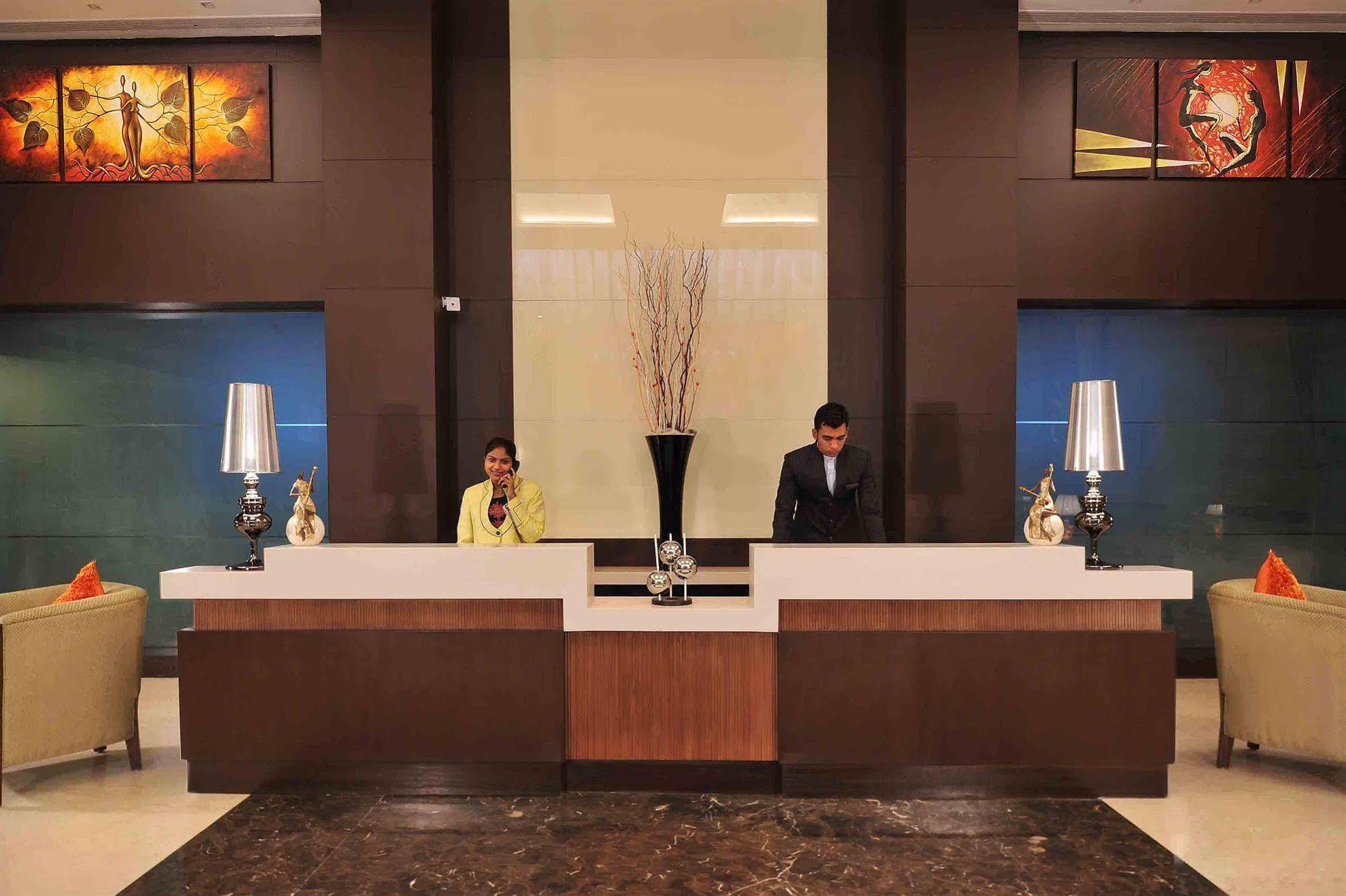 Country Inn & Suites By Radisson, Gurugram Sector 12 Gurgaon Exterior photo