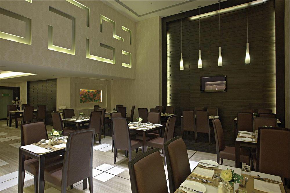 Country Inn & Suites By Radisson, Gurugram Sector 12 Gurgaon Exterior photo